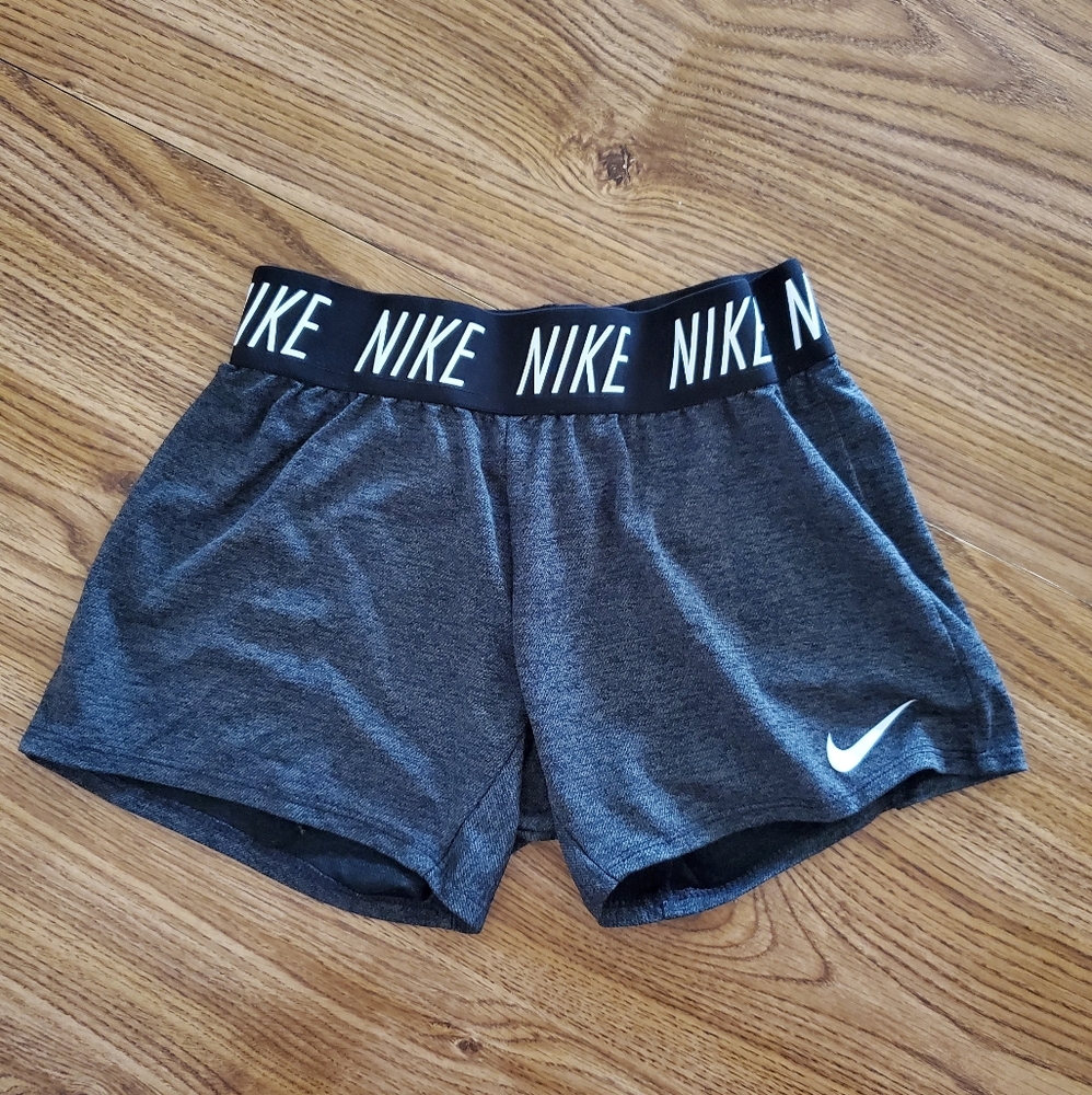 Nike girls shorts